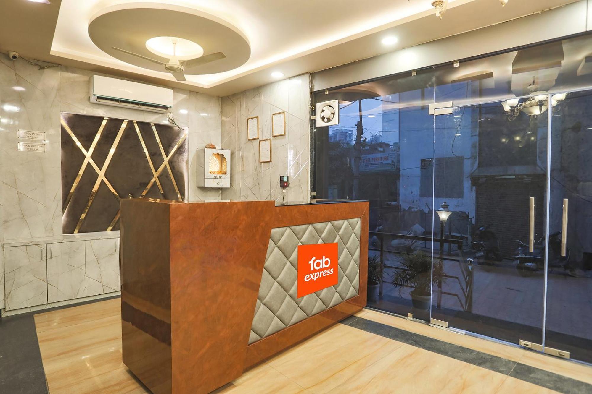Fabhotel The Diamond Ghaziabad Extérieur photo