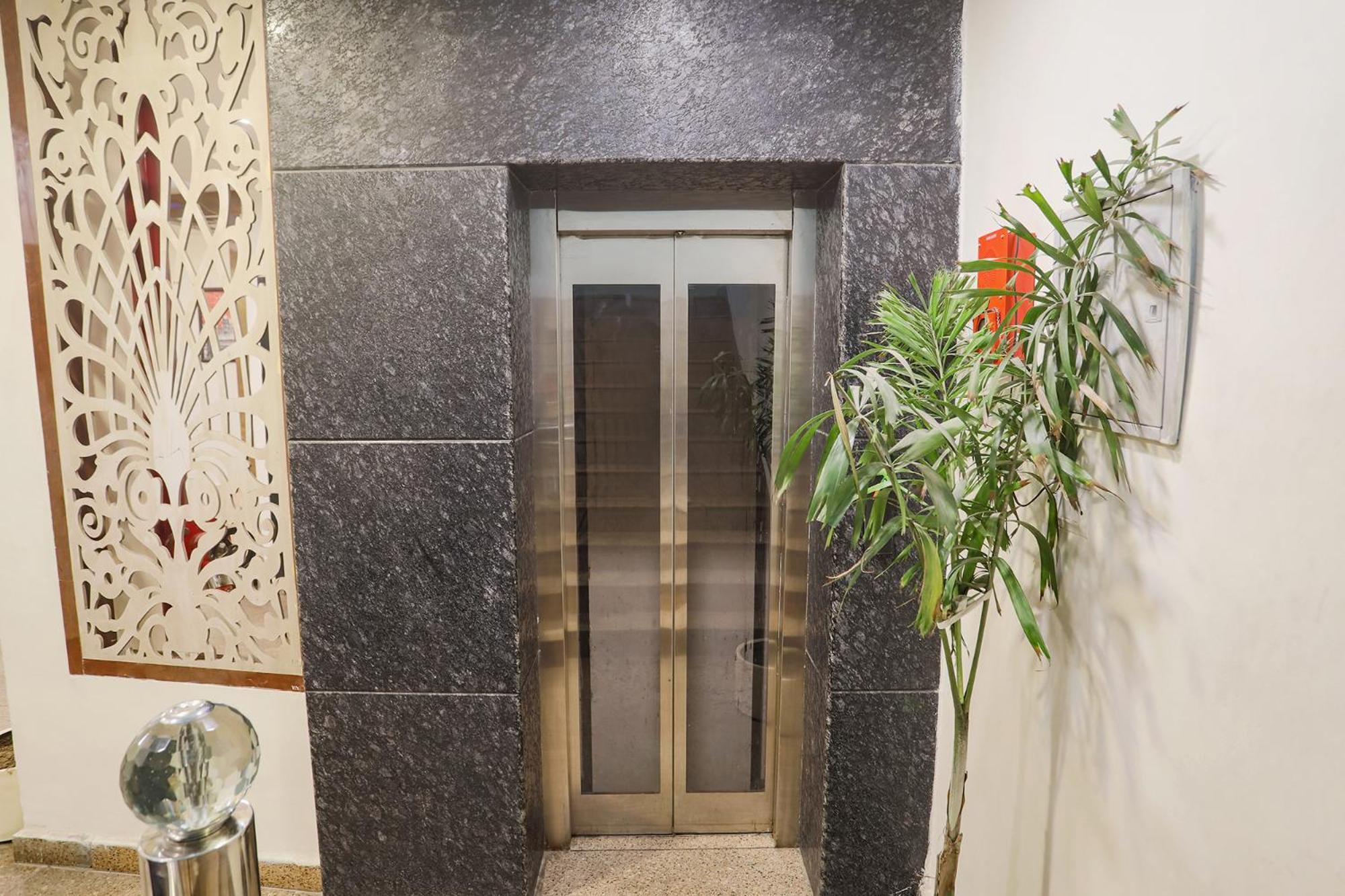 Fabhotel The Diamond Ghaziabad Extérieur photo