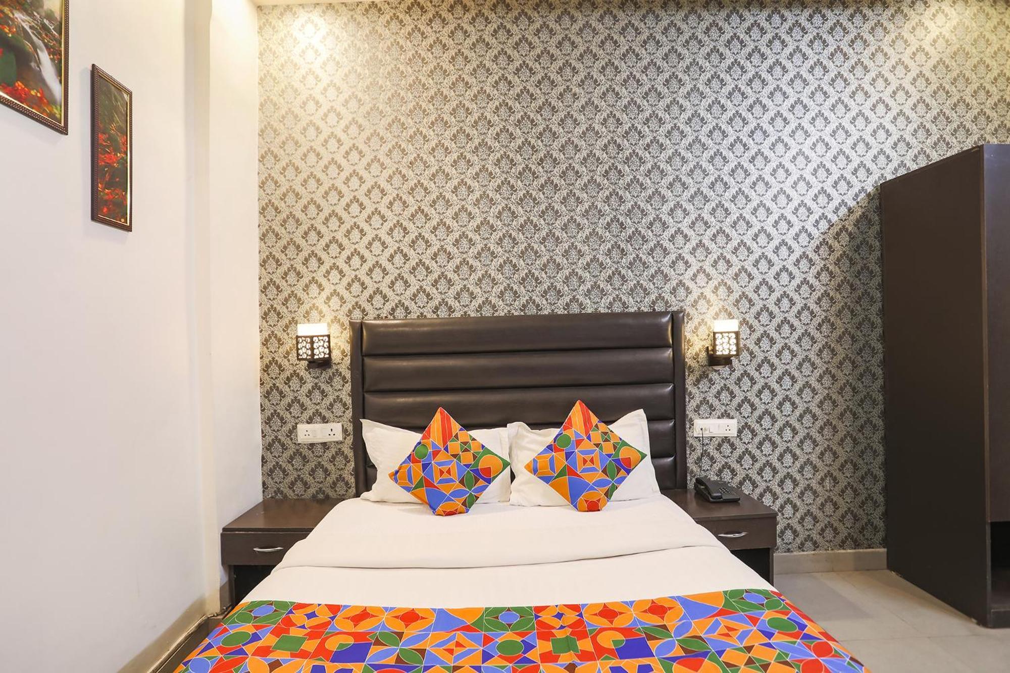 Fabhotel The Diamond Ghaziabad Extérieur photo